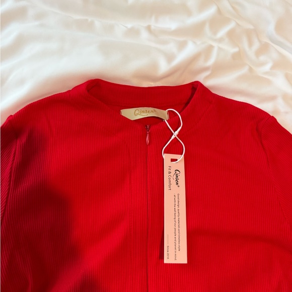 Qinsen Red Ribbed Long Sleeve Top - Picture 2 of 2